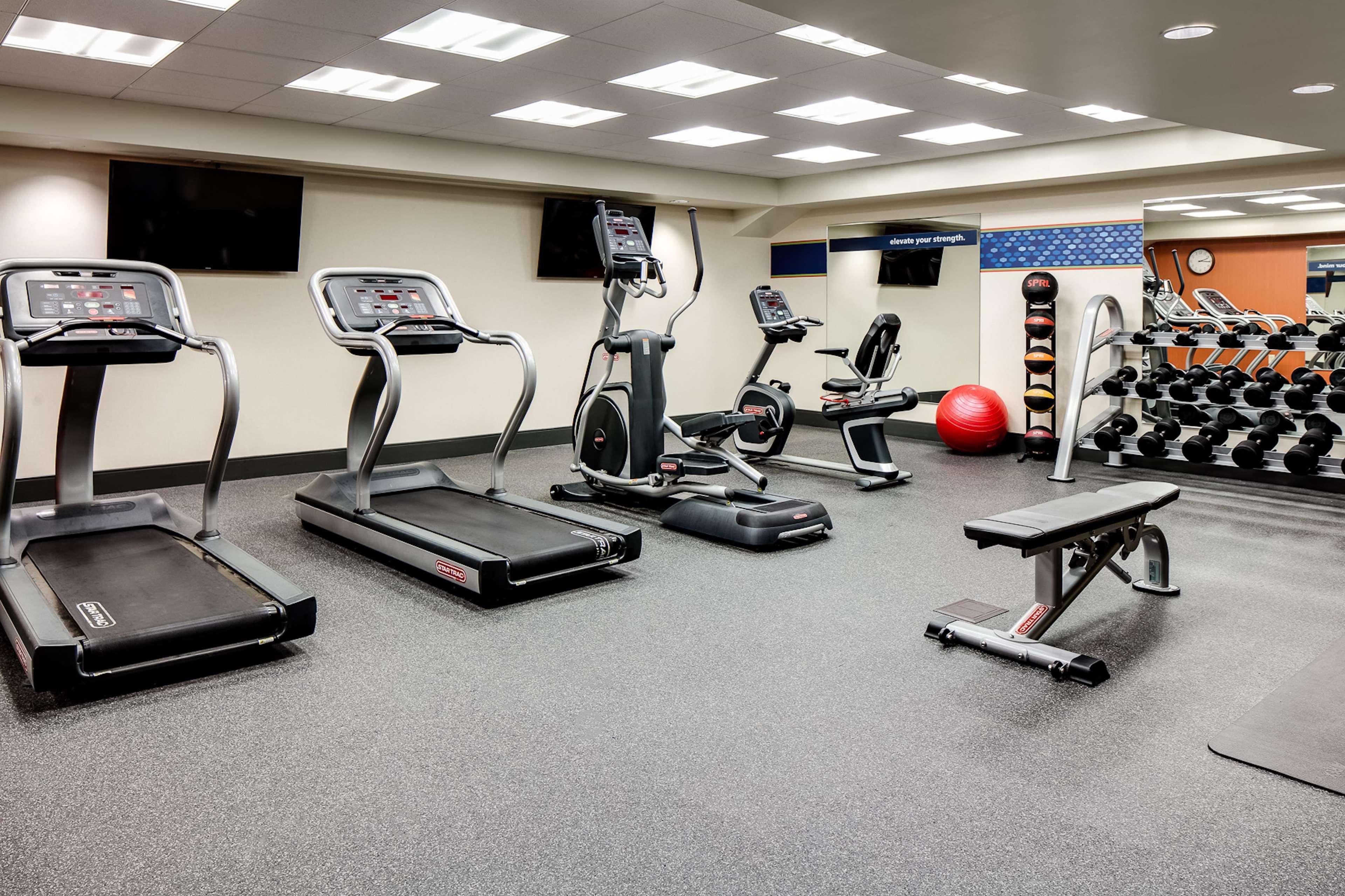 Hampton Inn Dubuque Extérieur photo