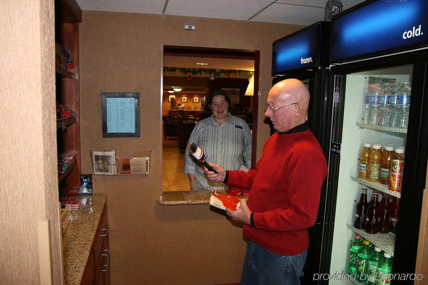 Hampton Inn Dubuque Restaurant photo