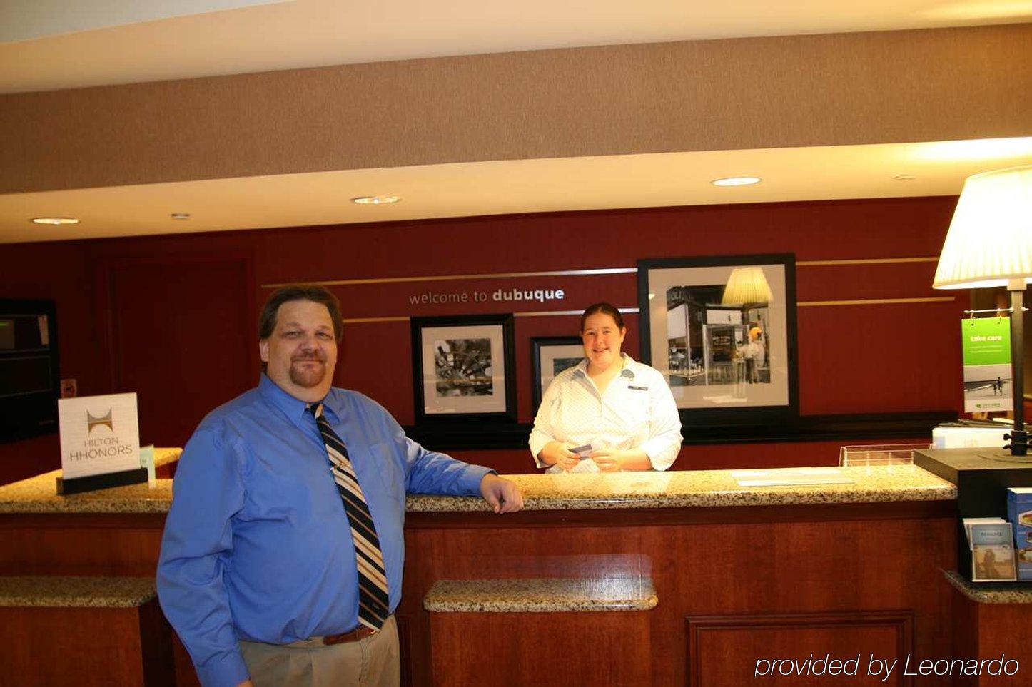 Hampton Inn Dubuque Intérieur photo