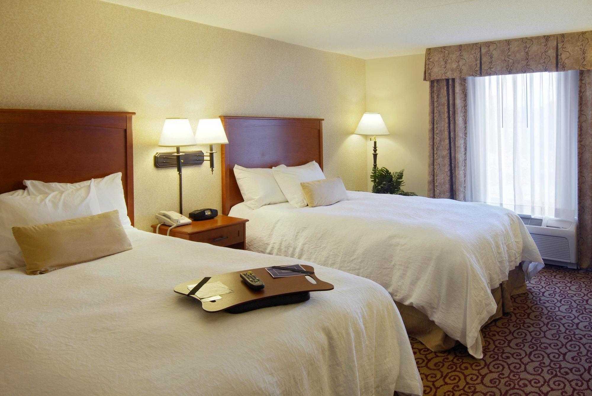 Hampton Inn Dubuque Extérieur photo